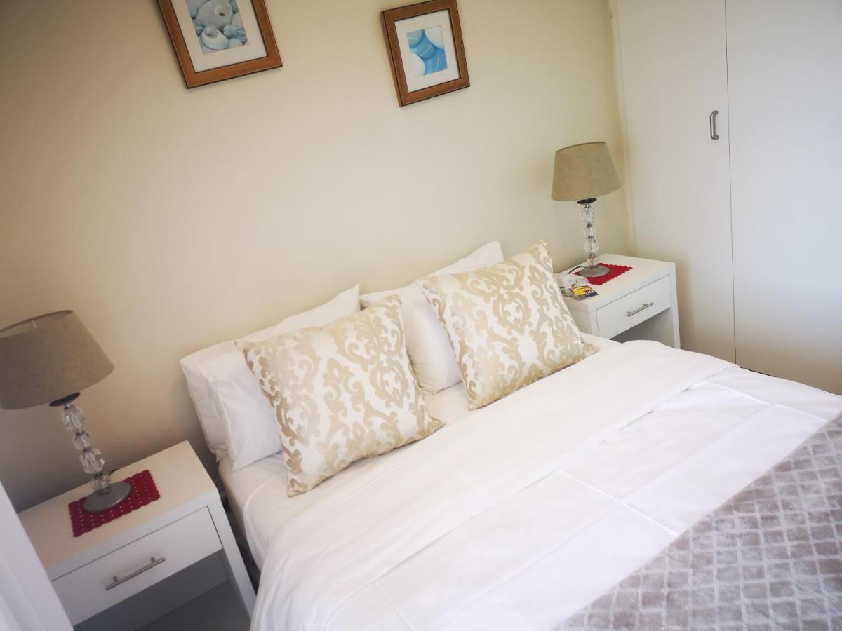 Cape Town Family Beachfront Apartment Leisure Bay Dış mekan fotoğraf